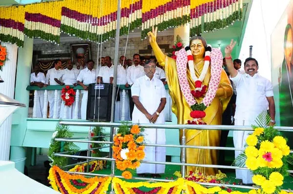 pa ma ka uzhaikkum katchi edapadi statement 